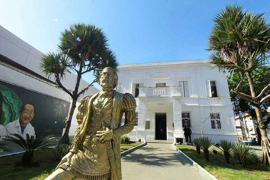 Salários podem passar de R$ 10 mil em concurso público aberto pela Prefeitura de São Vicente