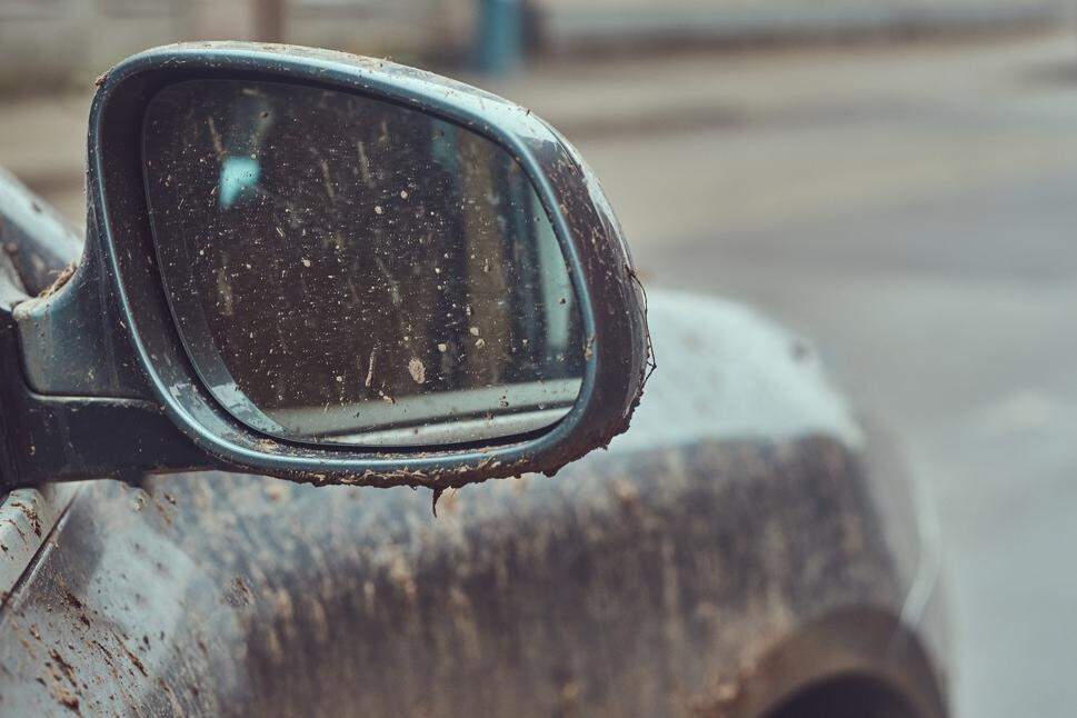 A melhor opção é remover o carro para uma oficina, para que seja efetuada uma análise do motor, do filtro de ar e as velas