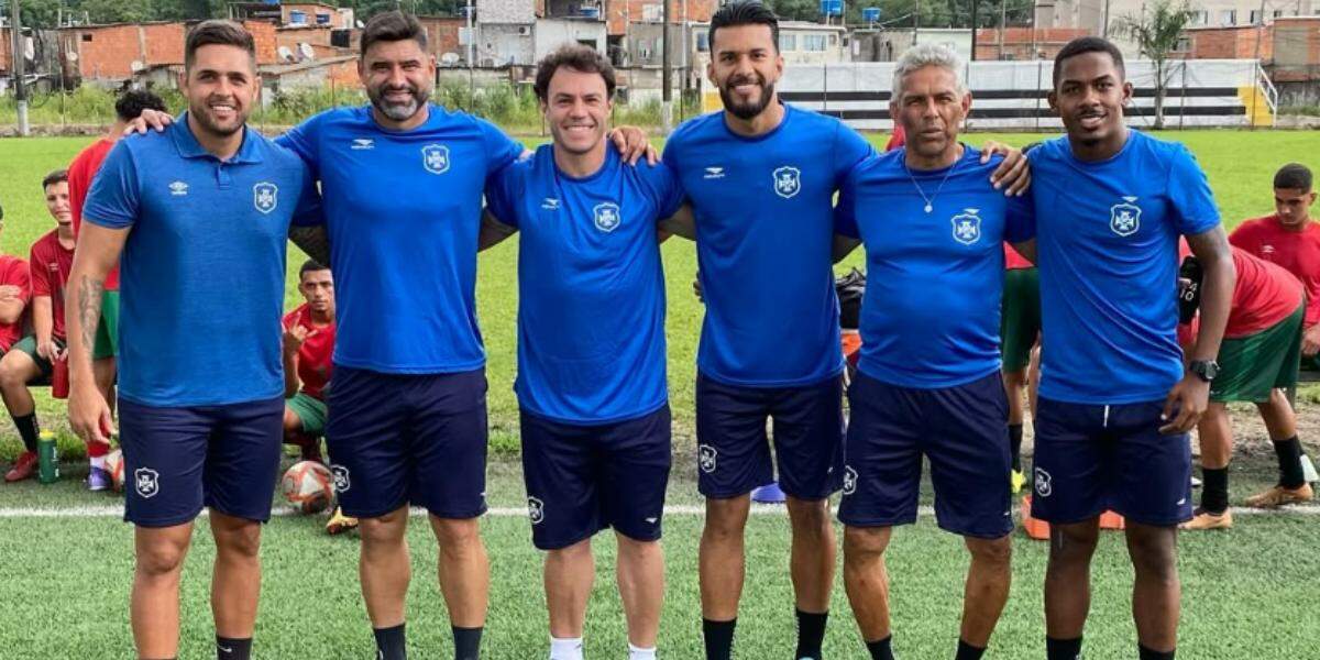Ex-atacante Kléber Gladiador é novidade na comissão técnica da Portuguesa Santista
