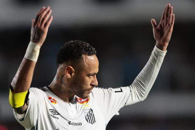 Nos primeiros cinco meses, Neymar fez apenas 12 jogos pelo Peixe, marcando três gols e dando três assistências
